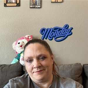 Meet your Posher, Robin